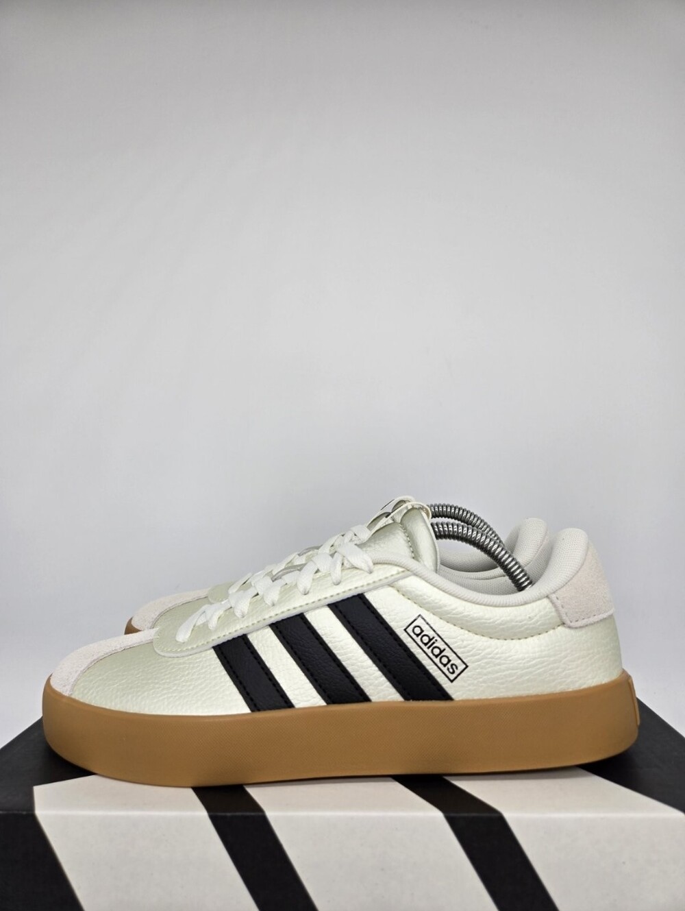 adidas Women's VL Court 3.0 IH4024 Ice Gold Metallic Black Shoes Size 7.5